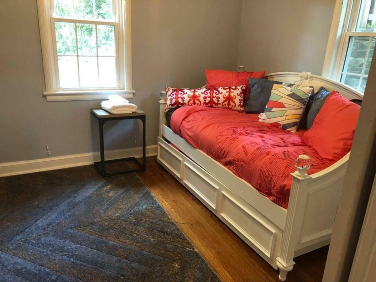 Hillcrest Cape Code Dc Apartment *